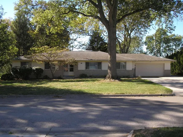 4299 Colerain Ave, Columbus, OH 43214