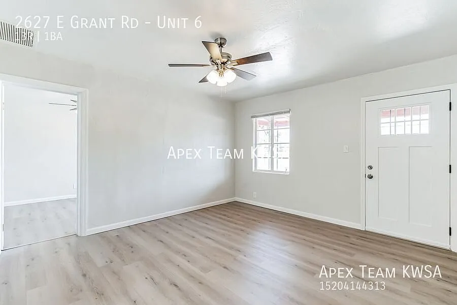 $825- Remodeled 1 Bed | 1 Bath Unit on E Grant Rd NOW Available! Schedule a Tour Today! — Photo 2