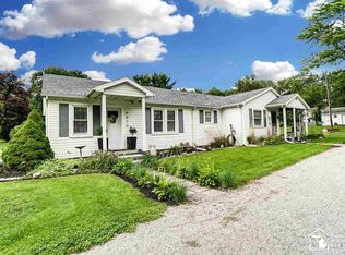 6870 Jackman Rd, Temperance, MI 48182