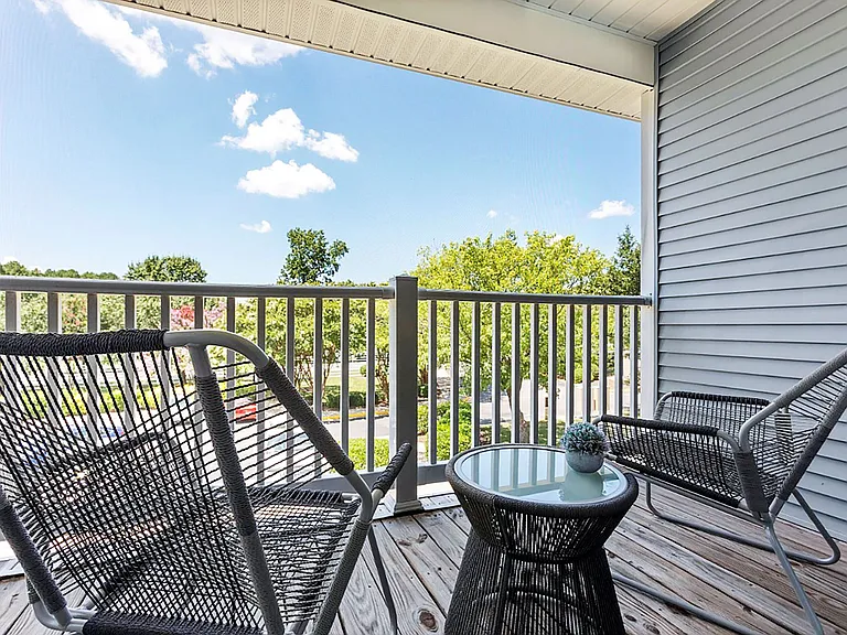 South Square Townhomes — Photo 41