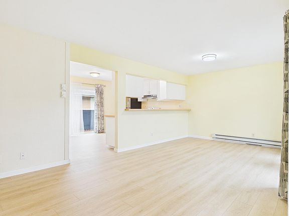 5th image of 3158 Eucalyptus St APT 22