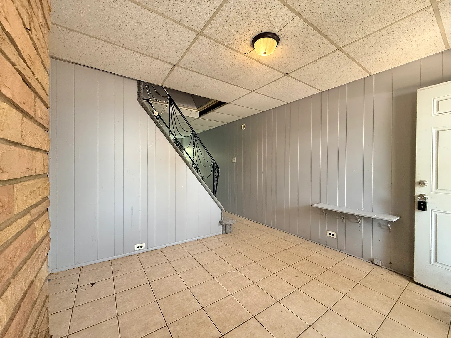 2 bed, 918 sqft, $1,050 — Photo 4