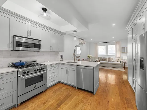 96 Lefferts Pl #1, Brooklyn, NY 11238