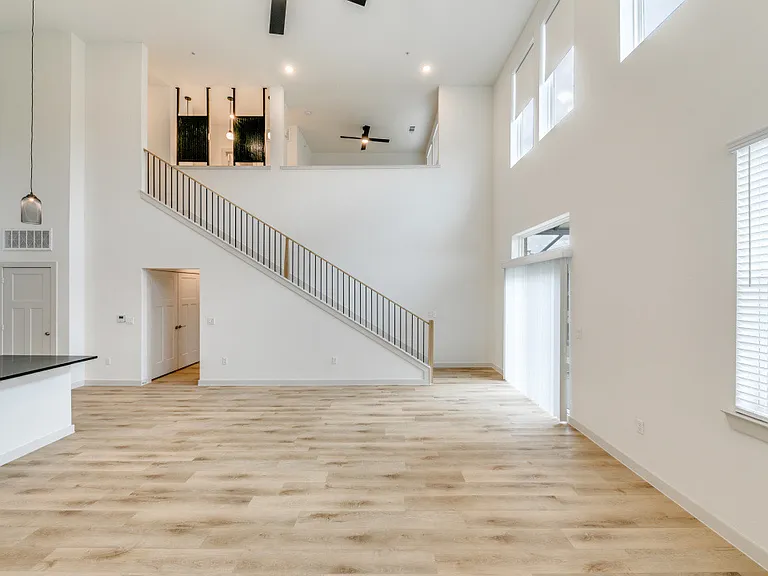 Burnett Lofts at Bishop Ridge — Photo 29