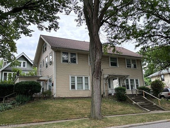 2nd image of 1316 West Blvd