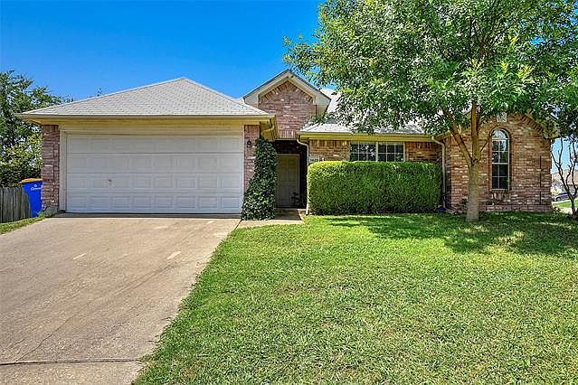 1st image of 1420 Pebblecreek Ln