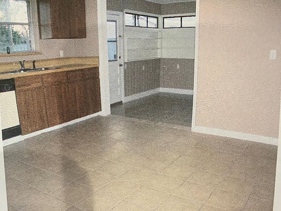 4th image of 2200 Benson Dr