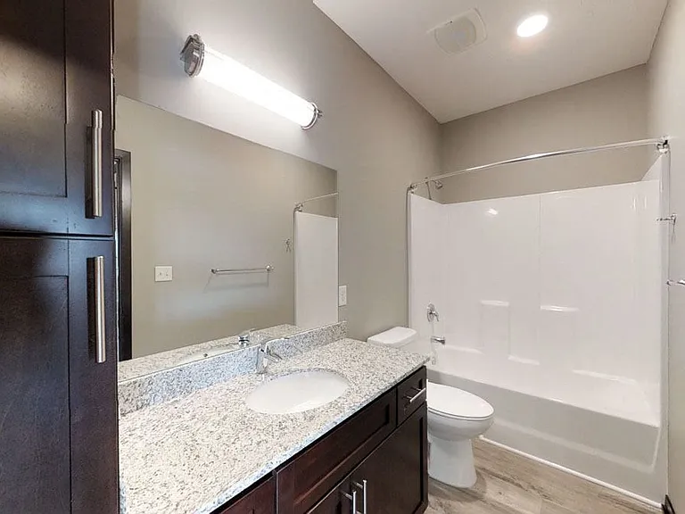 North Pointe Villas — Photo 98