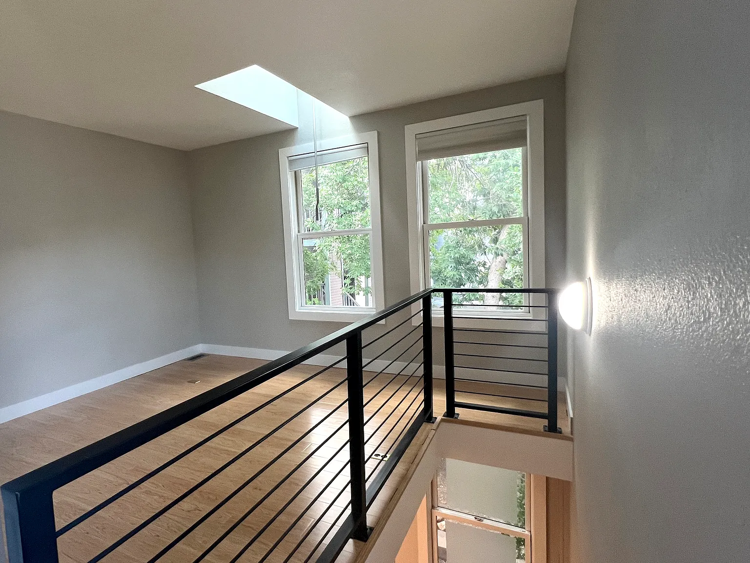 1 bed, 400 sqft, $2,100 — Photo 4