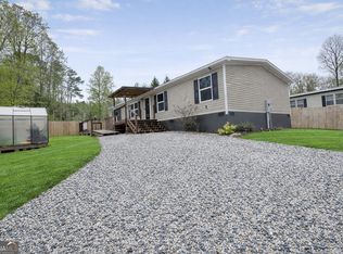 112 Fisherman Cv, Lavonia, GA 30553