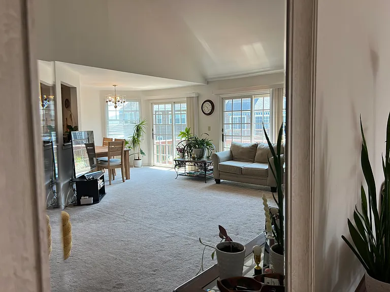 517 Half Moon Bay Dr — Photo 17