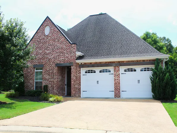 104 Shotts Ave, Starkville, MS 39759