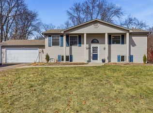 15720 7th Ave N, Plymouth, MN 55447