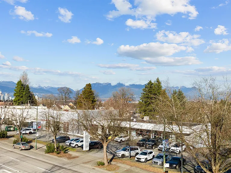 488 Kingsway #Penthouse 414 — Photo 6