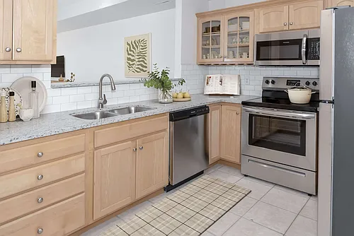 Avalon Cove Townhomes Photo 1