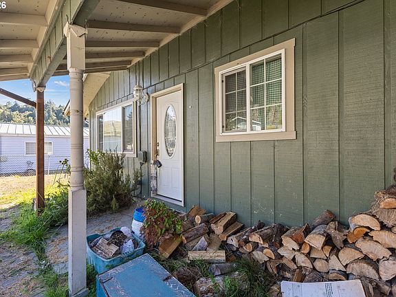 3rd image of 1826 22nd St