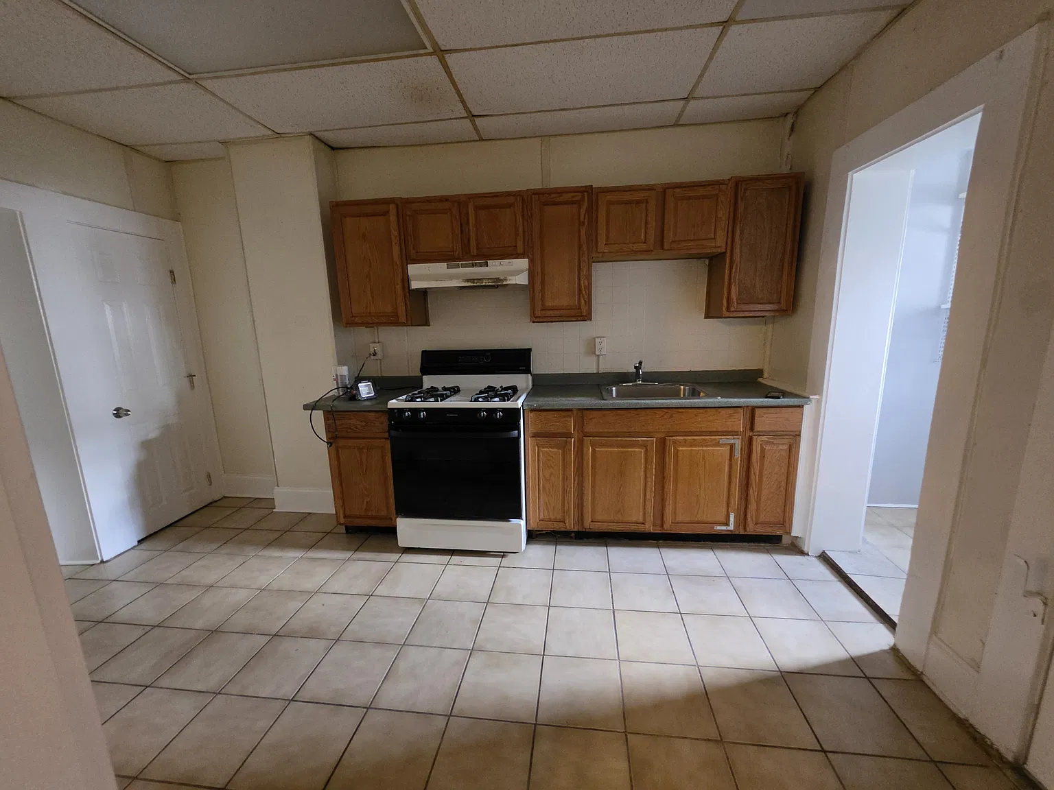 5005 Queensberry Avenue - 1 — Photo 4