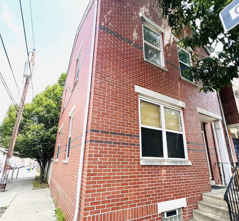 1st image of 1807 W Montgomery Ave #1