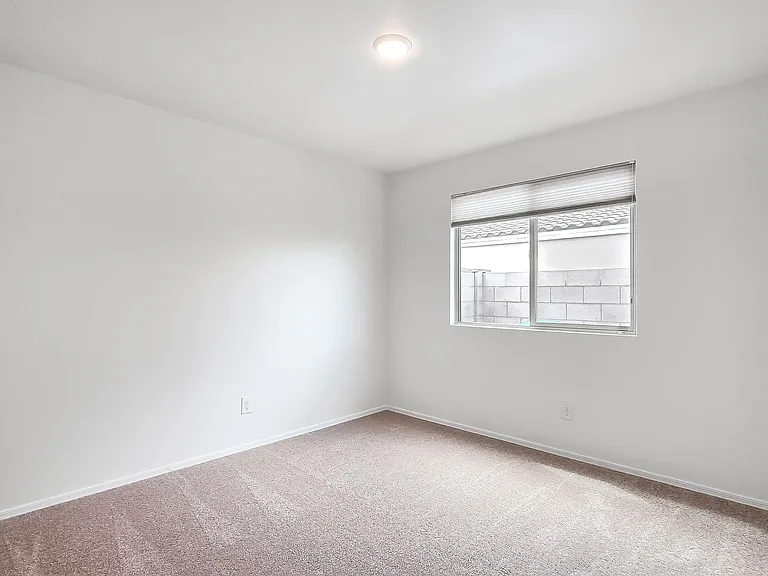 8562 S 253rd Ave — Photo 19
