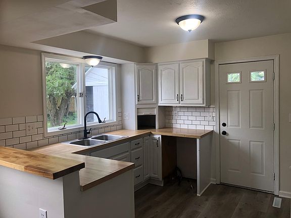 2nd image of 213 W Jersey St
