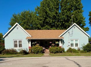 1303 Walnut St, Lamar, MO 64759