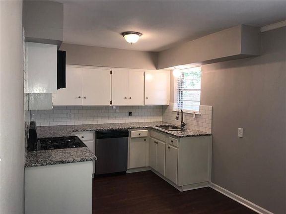 4th image of 5101 Nancy Ln