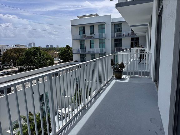 4th image of 2100 Van Buren St APT 412