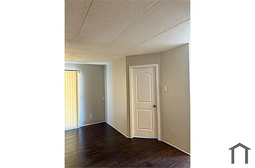 7606 Reading Rd #105 Photo 1
