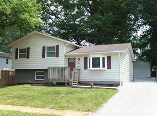 1521 Hilton Dr, Akron, OH 44313