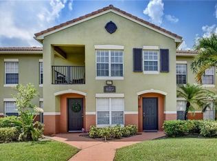 10372 Fox Trail Rd S APT 604, Royal Palm Beach, FL 33411