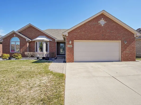 48302 Adams Dr, Macomb, MI 48044