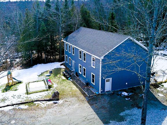 5th image of 1012 Lakewood Road