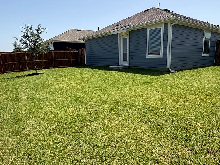 3006 Serenity Ln — Photo 4