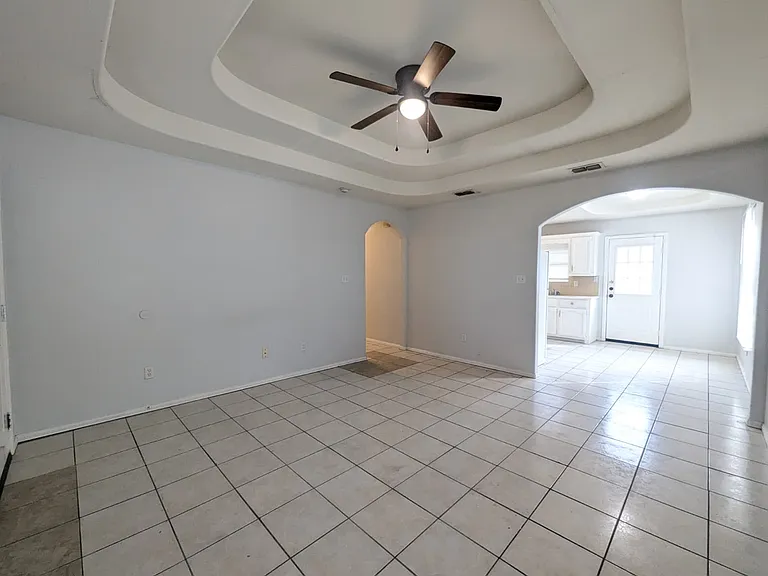 1614 Phoenix St #3 — Photo 8