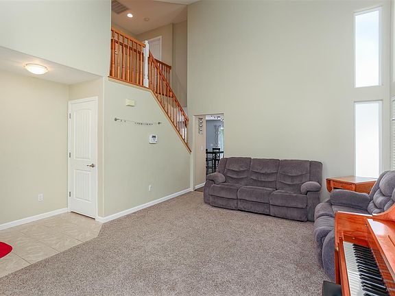2nd image of 2851 Monarch Ln