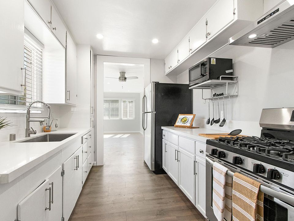 1st image of 411 G St APT C