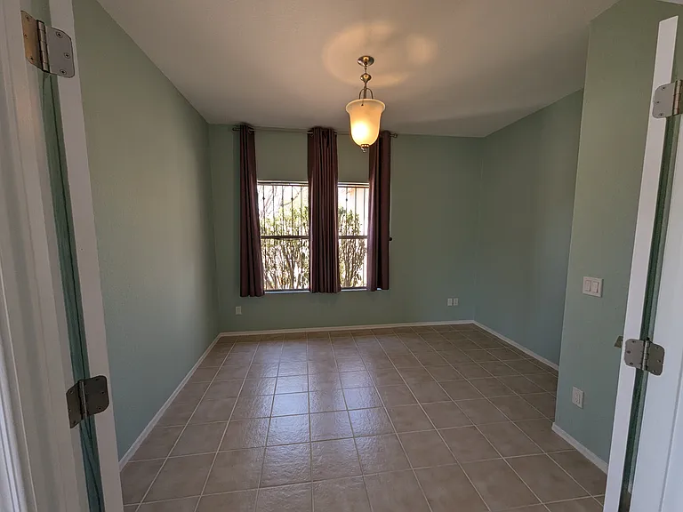 5389 S Royal Richmond Dr — Photo 9