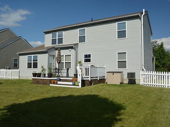 3rd image of 377 Olgelbay Dr