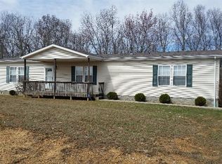 1164 Winding Blade Rd, East Bernstadt, KY 40729