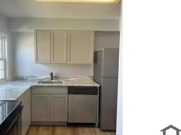 3705 Clarks Ln, Baltimore, MD 21215