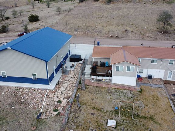 3rd image of 712 W 11th St