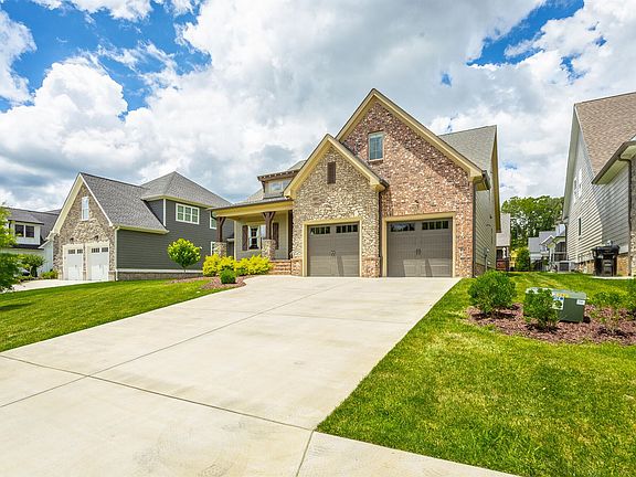 5th image of 2325 Weeping Willow Dr