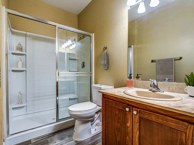 Ravello Townhomes — Photo 7