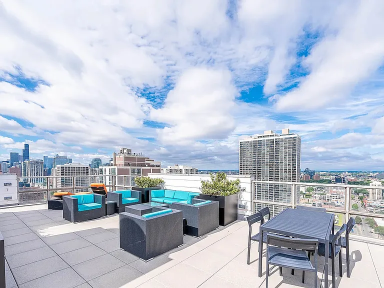1555 N Dearborn Pkwy #7B — Photo 15