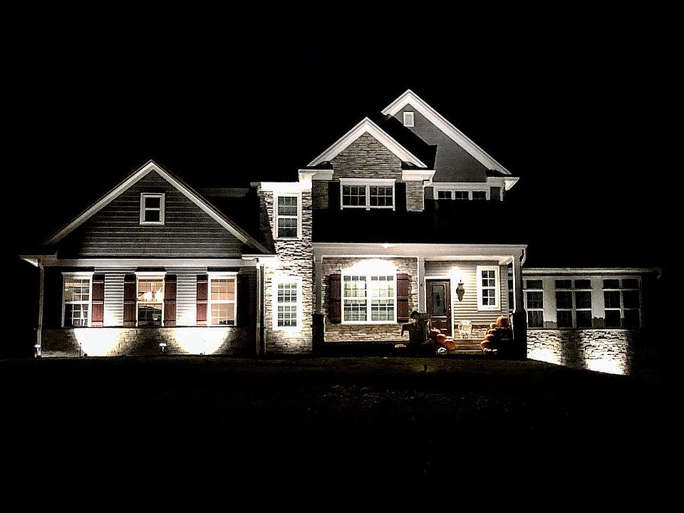 2nd image of 4 Mowery Rd