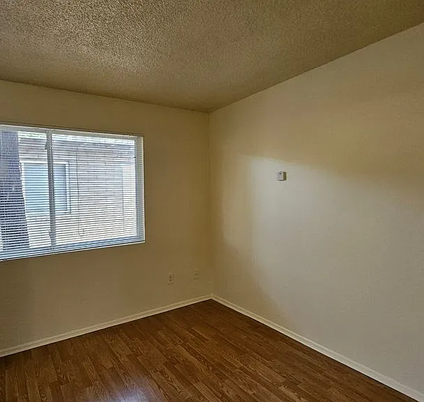 1100-1108 Arizona St SE — Photo 7