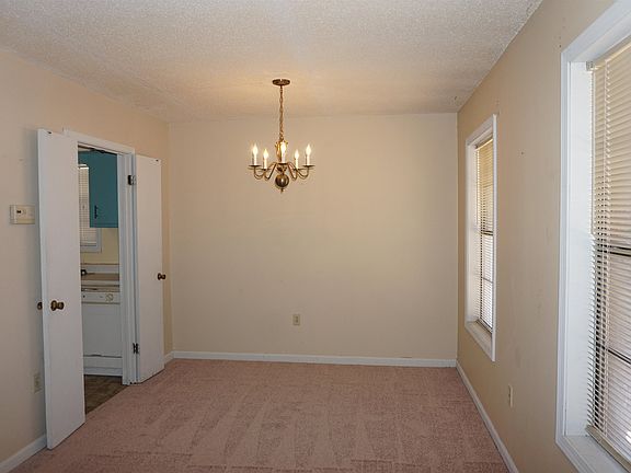 3rd image of 3922 Kimberly Dawn Cv
