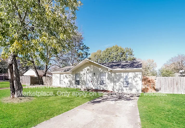 2798 Ashbriar Cv — Photo 1