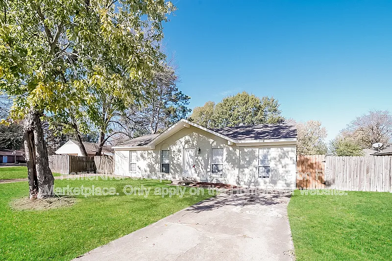 2798 Ashbriar Cv
