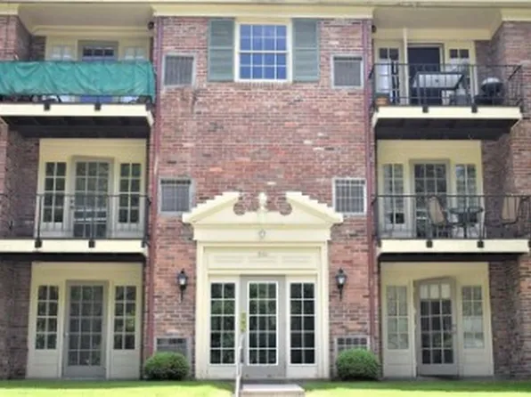 930D Adam Dr, Pittsburgh, PA 15216